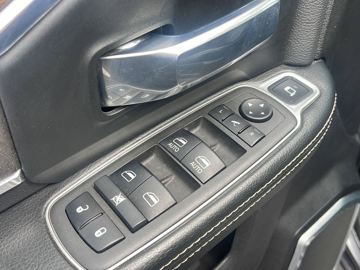 Certified 2022 RAM 3500 Laramie AWD/4WD image 17