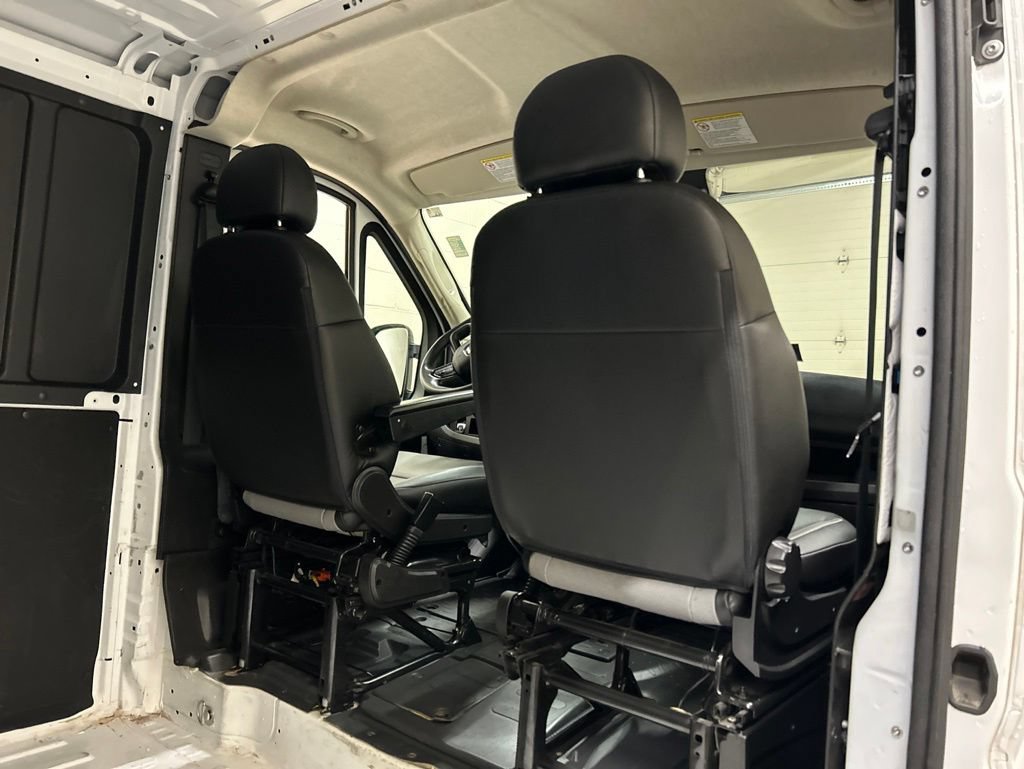 Used 2025 RAM ProMaster 2500 w/ Convenience Group FWD image 23