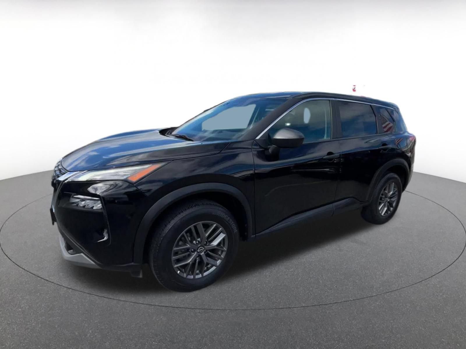 Used 2023 Nissan Rogue S FWD image 7