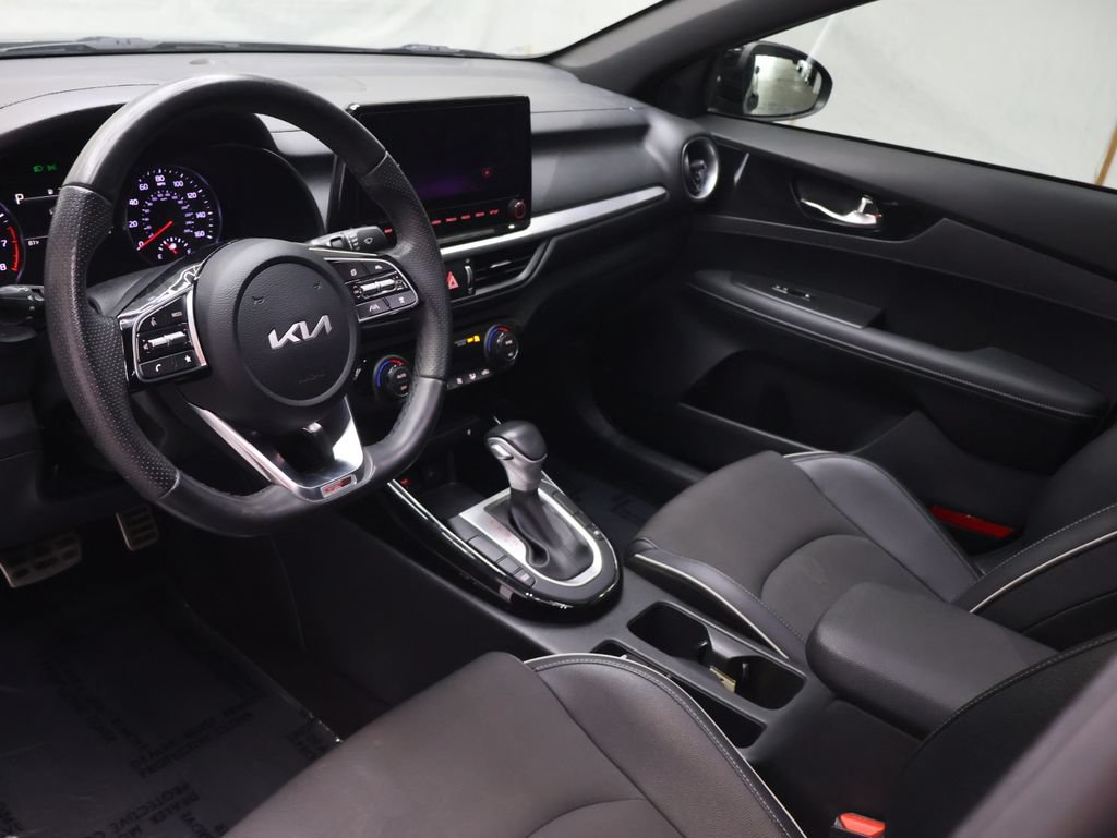 Used 2024 Kia Forte GT-Line w/ GT-Line Premium Package FWD image 17
