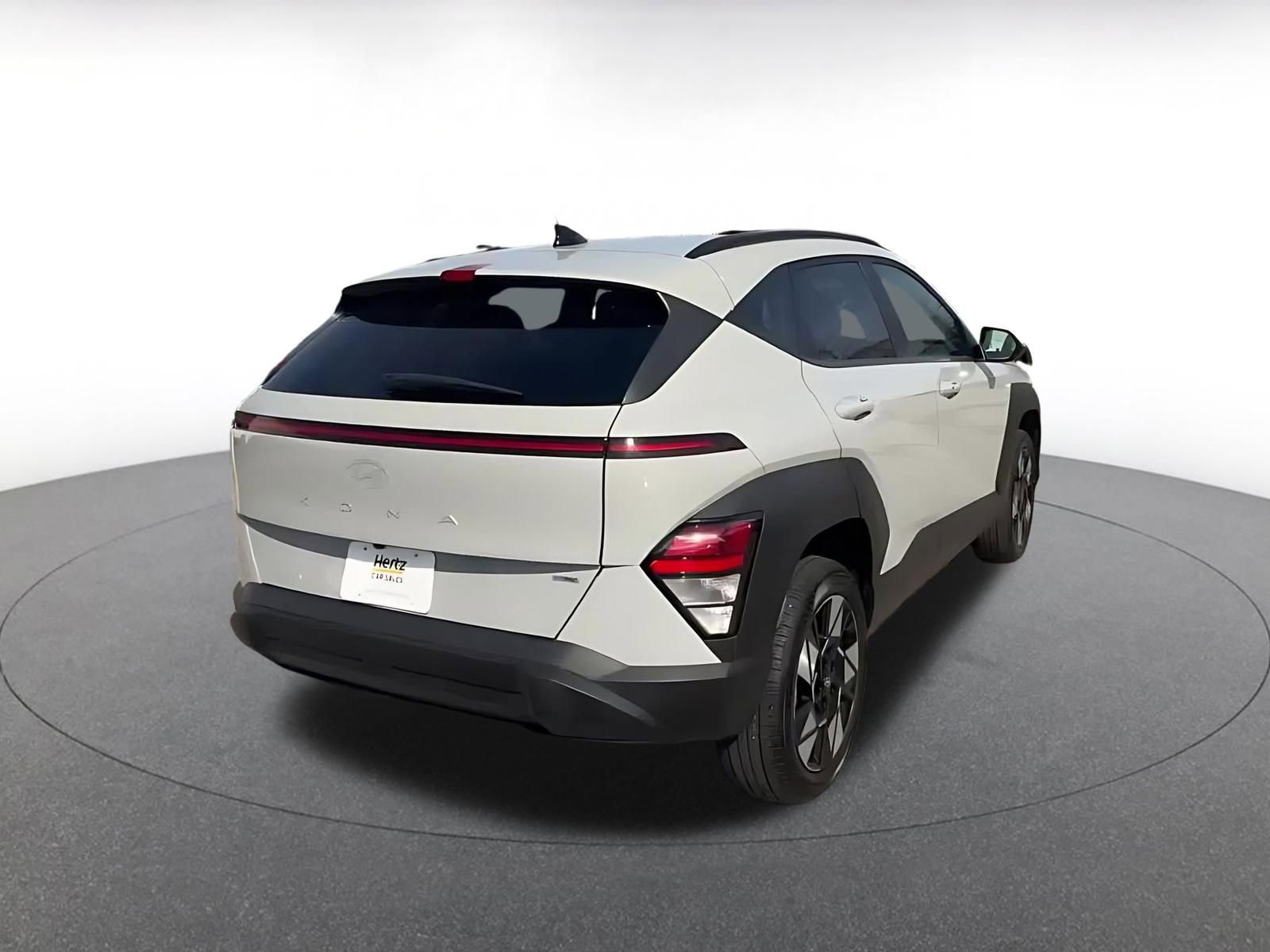 Used 2025 Hyundai Kona SEL image 12