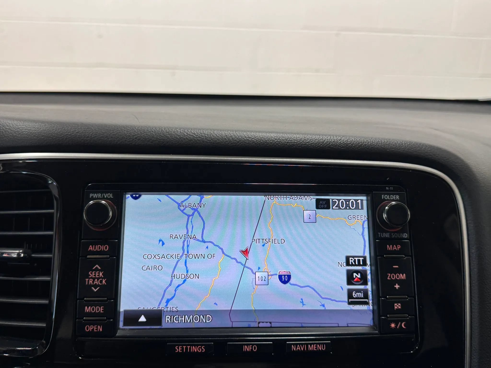 Used 2015 Mitsubishi Outlander SE FWD image 21