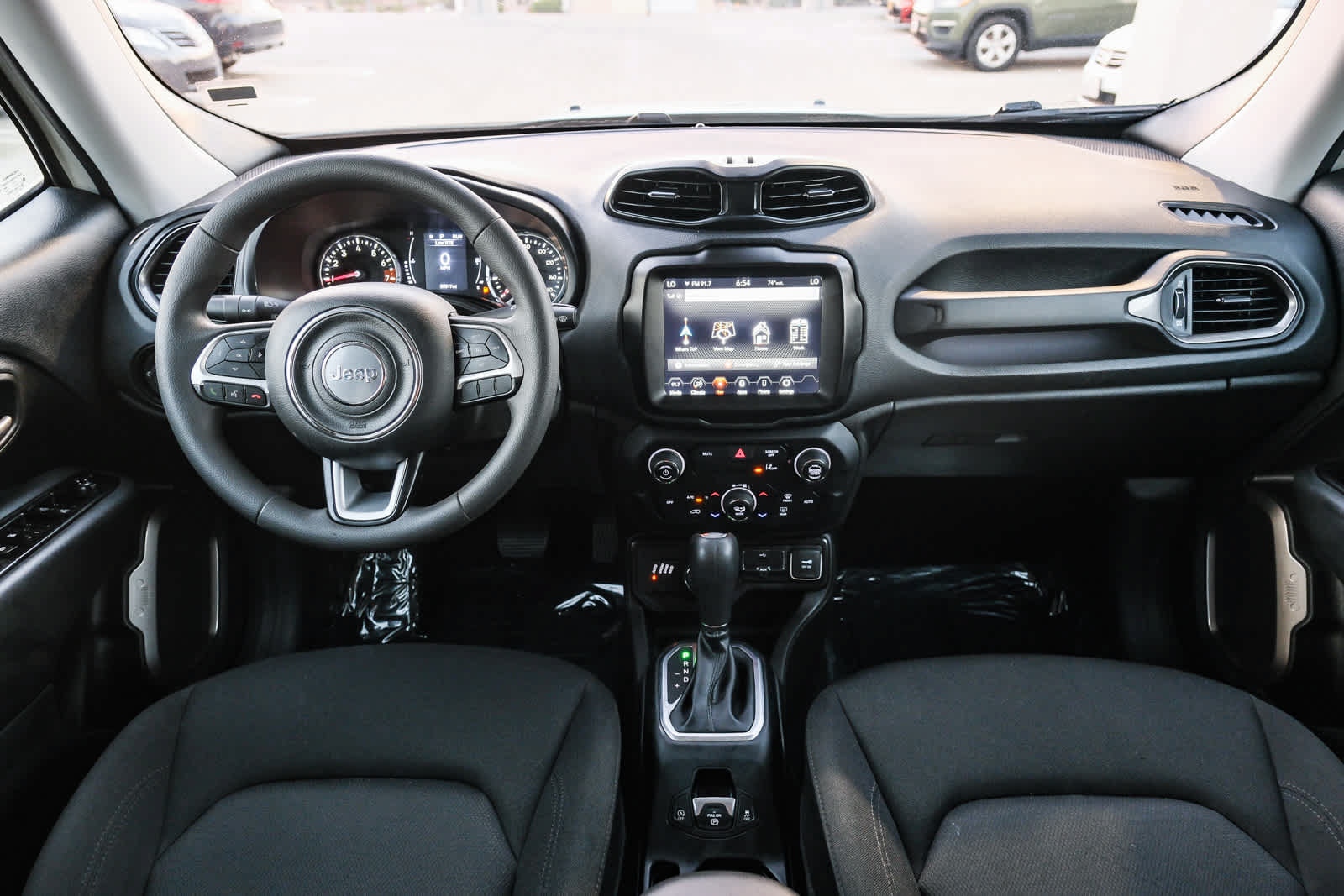 Used 2023 Jeep Renegade Latitude AWD/4WD image 13