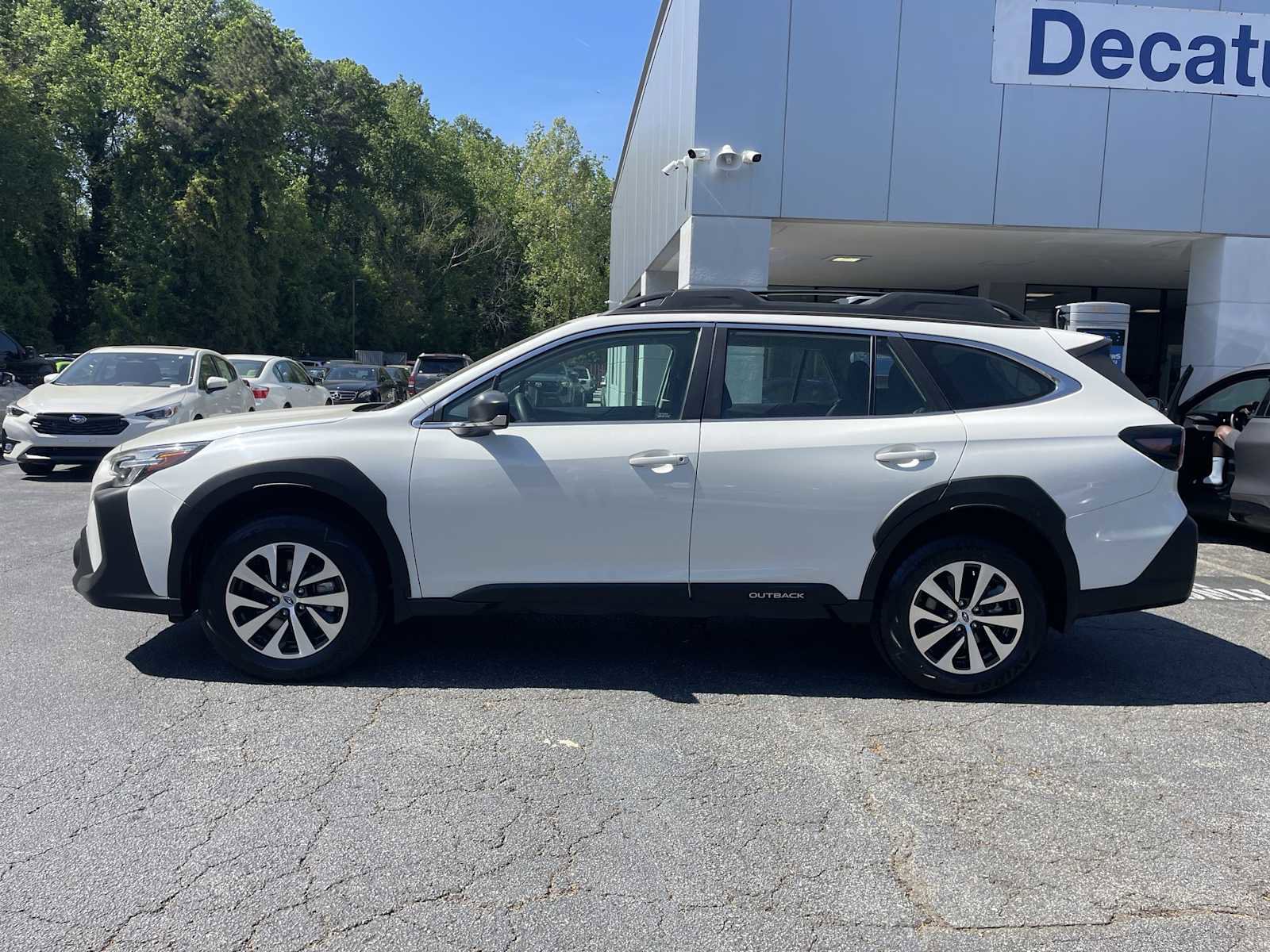 Used 2024 Subaru Outback image 2