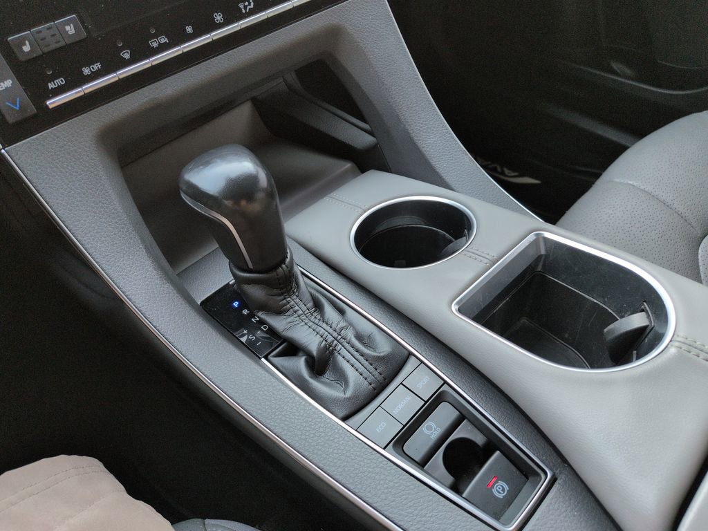 Used 2020 Toyota Avalon Limited w/ Advanced Safety Package FWD image 24