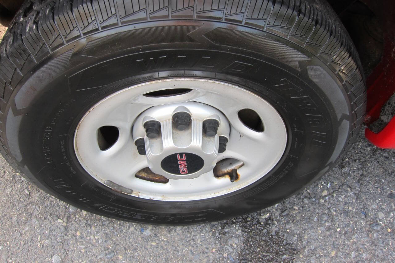 Used 2011 GMC Savana 2500 image 11