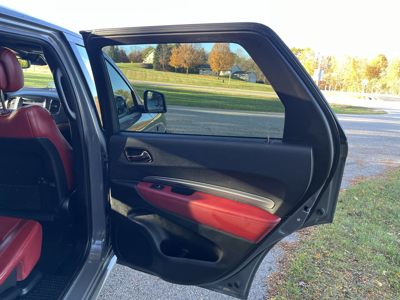 Used 2019 Dodge Durango R/T w/ Technology Group image 37