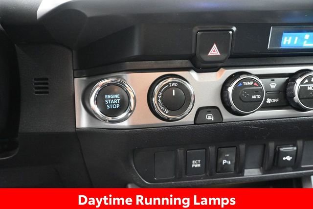 Used 2023 Toyota Tacoma SR5 AWD/4WD image 18