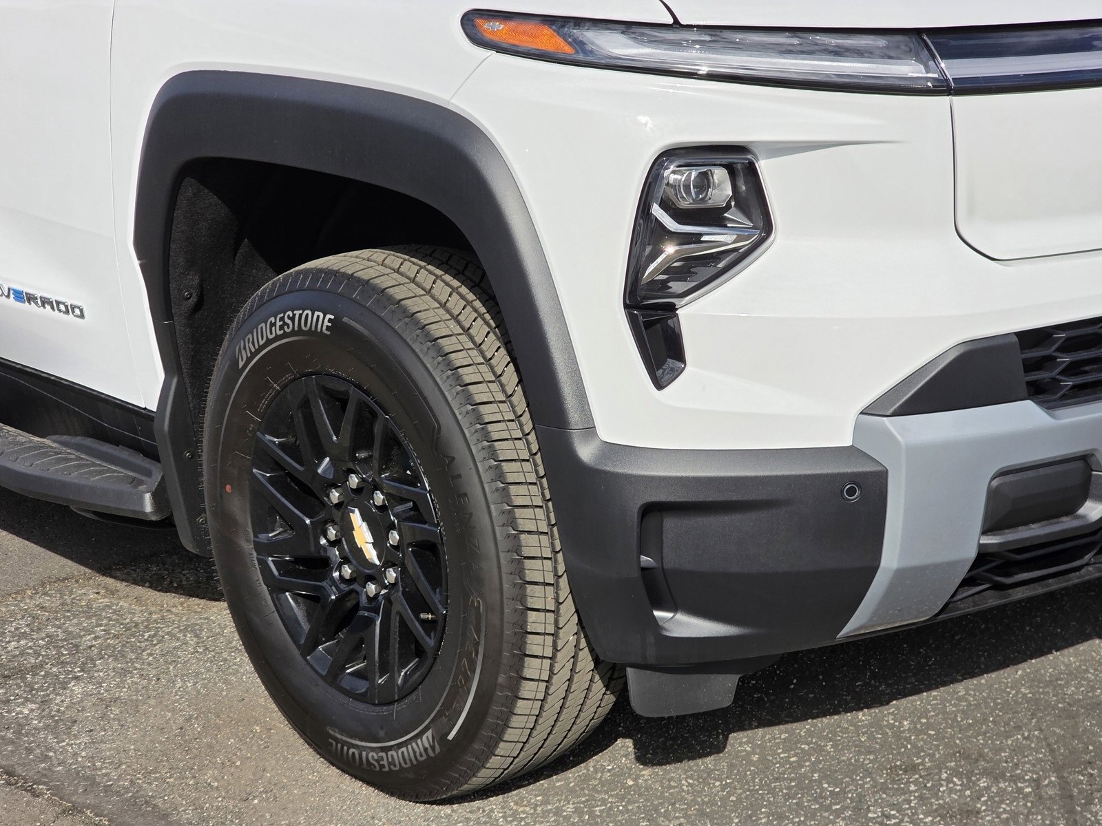 New 2026 Chevrolet Silverado EV LT image 10