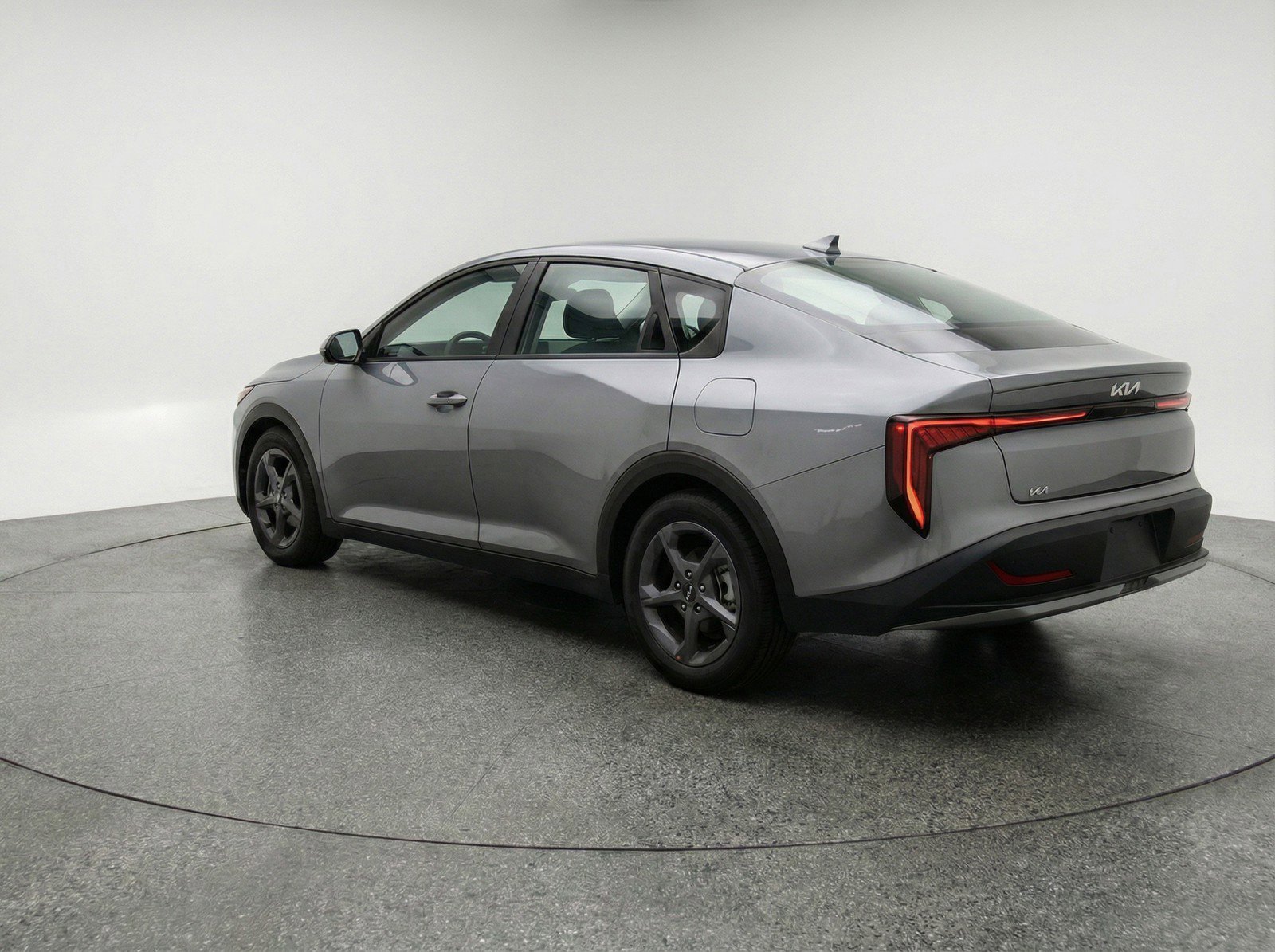 Used 2025 Kia K4 LXS image 6