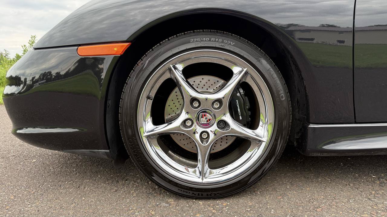 Used 2003 Porsche 911 Carrera RWD image 58