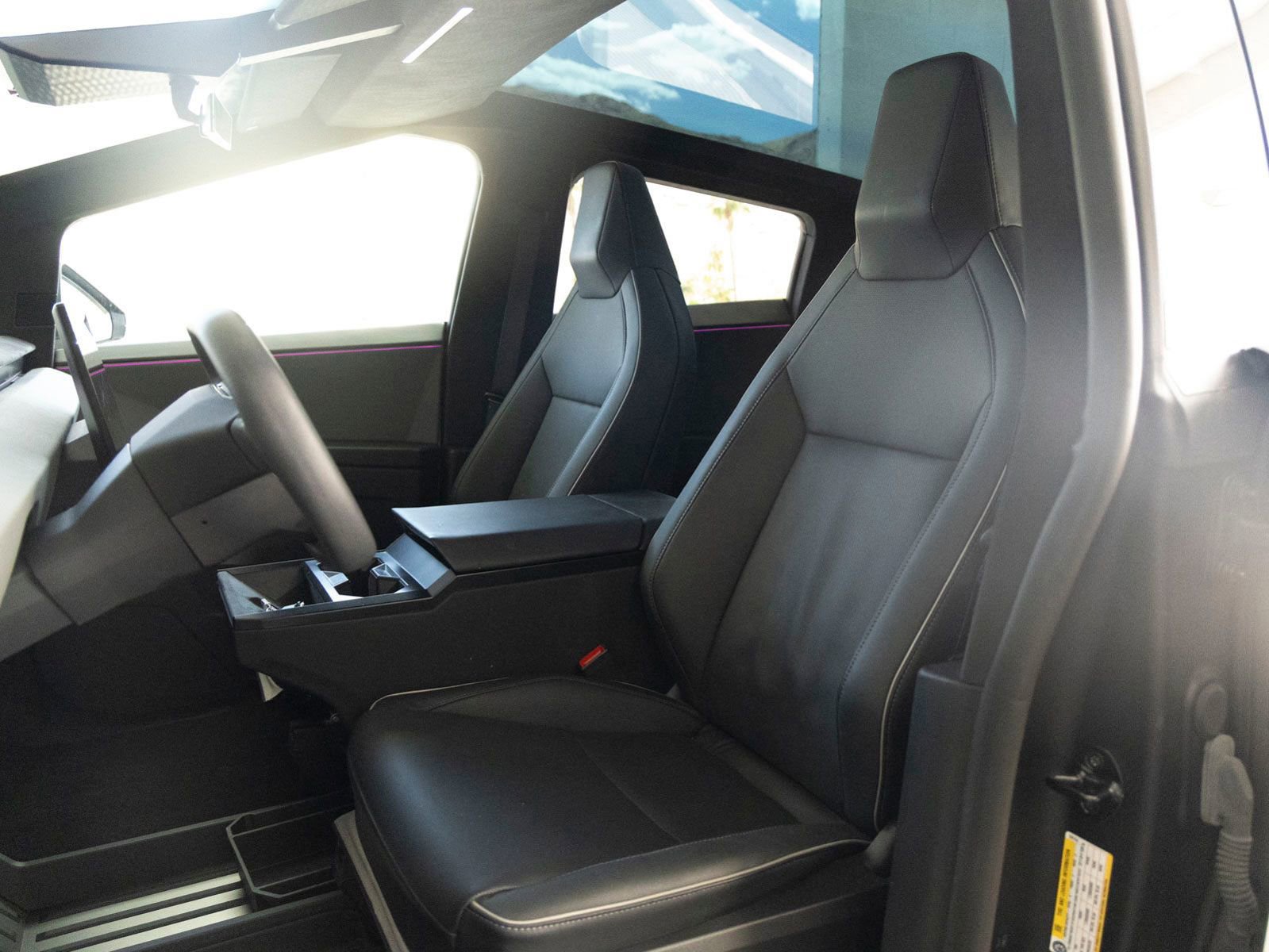 Used 2024 Tesla Cybertruck Cyberbeast AWD/4WD image 13