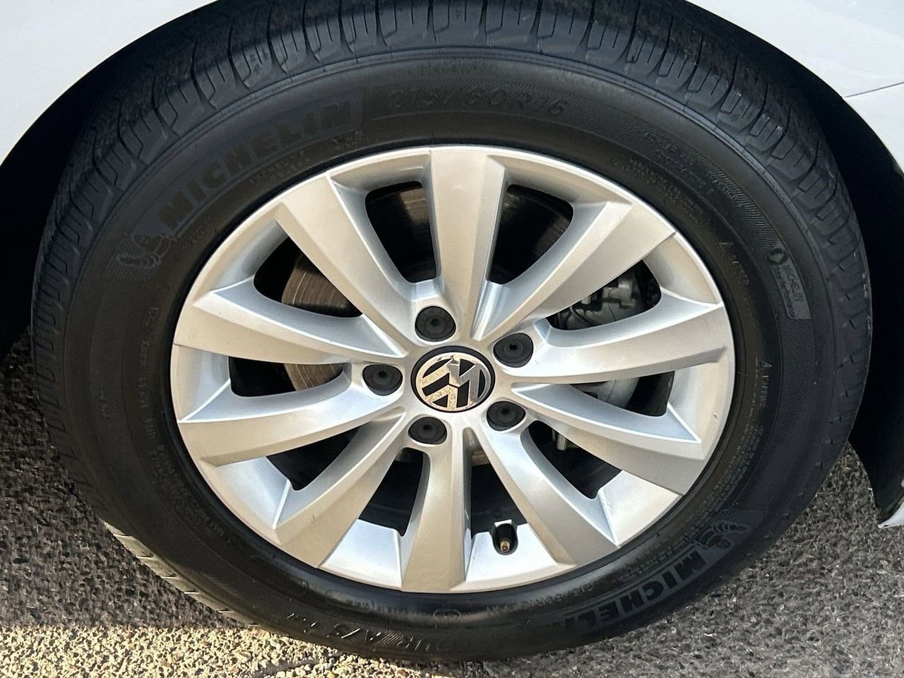 Used 2017 Volkswagen Beetle 1.8T FWD image 7