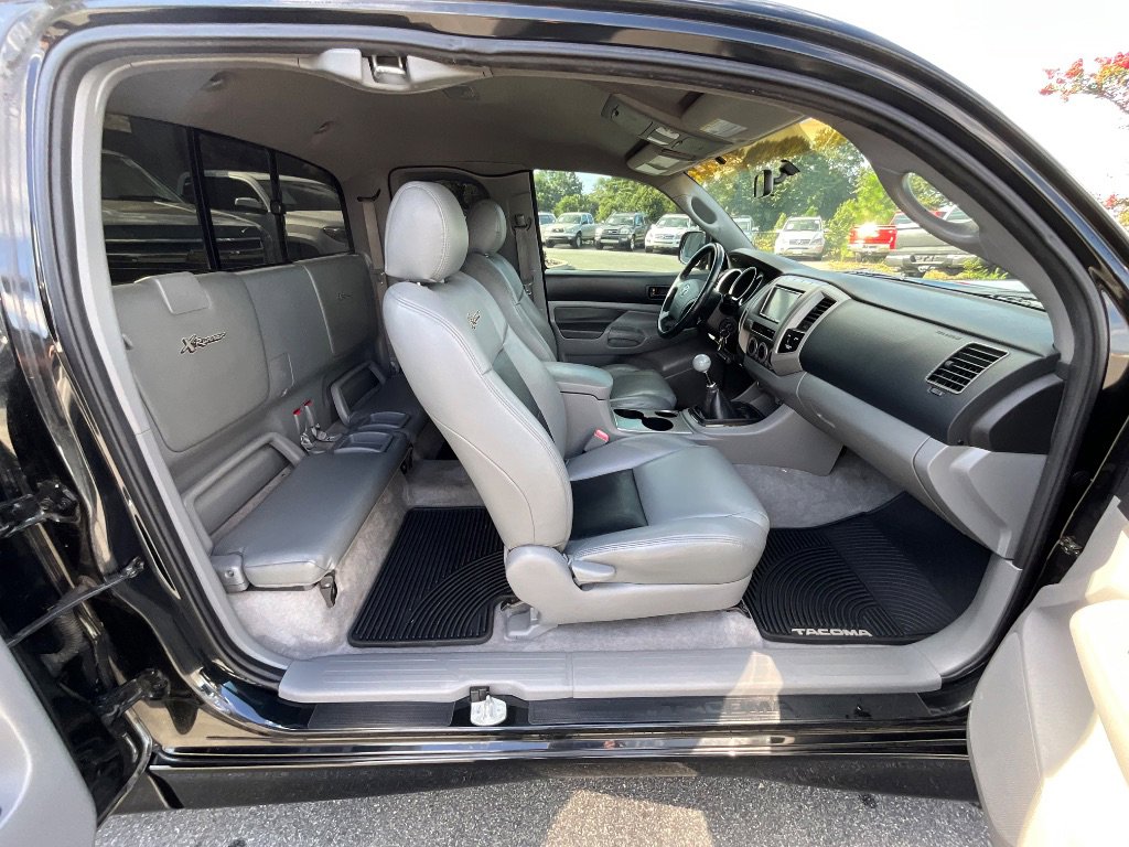 Used 2006 Toyota Tacoma X-Runner RWD image 27