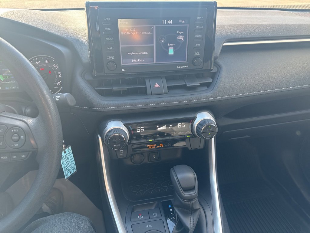 Used 2022 Toyota RAV4 LE image 16