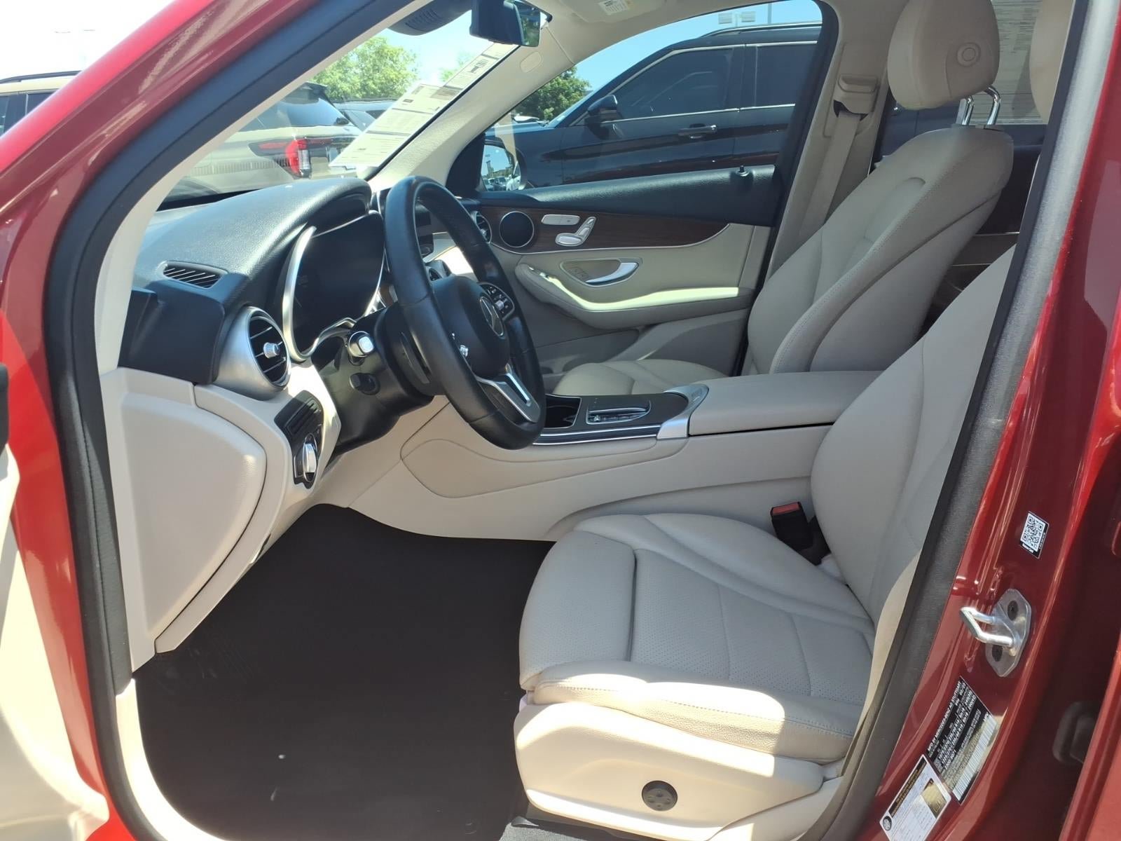 Used 2022 Mercedes-Benz GLC 300 image 23
