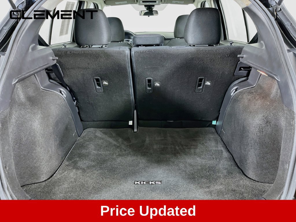 Used 2022 Nissan Kicks S FWD image 10