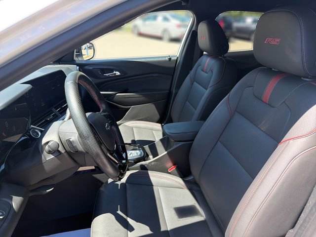 Used 2024 Chevrolet Trax RS FWD image 9