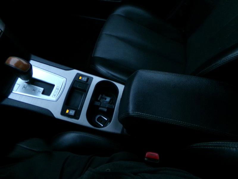 Used 2014 Subaru Outback 3.6R Limited image 25