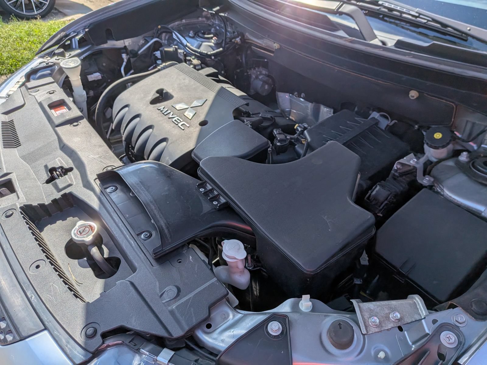 Used 2020 Mitsubishi Outlander ES FWD image 15