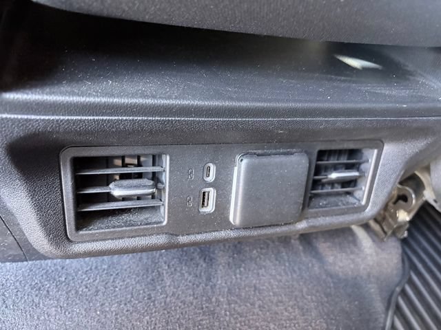 Used 2024 Chevrolet Silverado 1500 LT AWD/4WD image 9