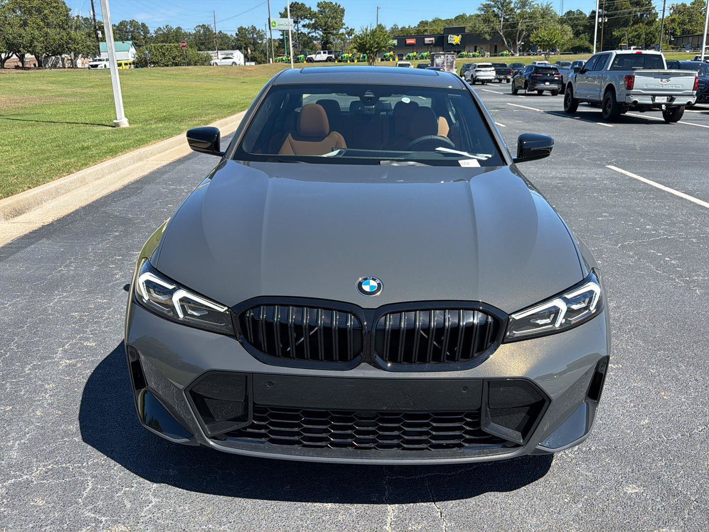 New 2026 BMW 330i Sedan w/ M Sport Package RWD image 9