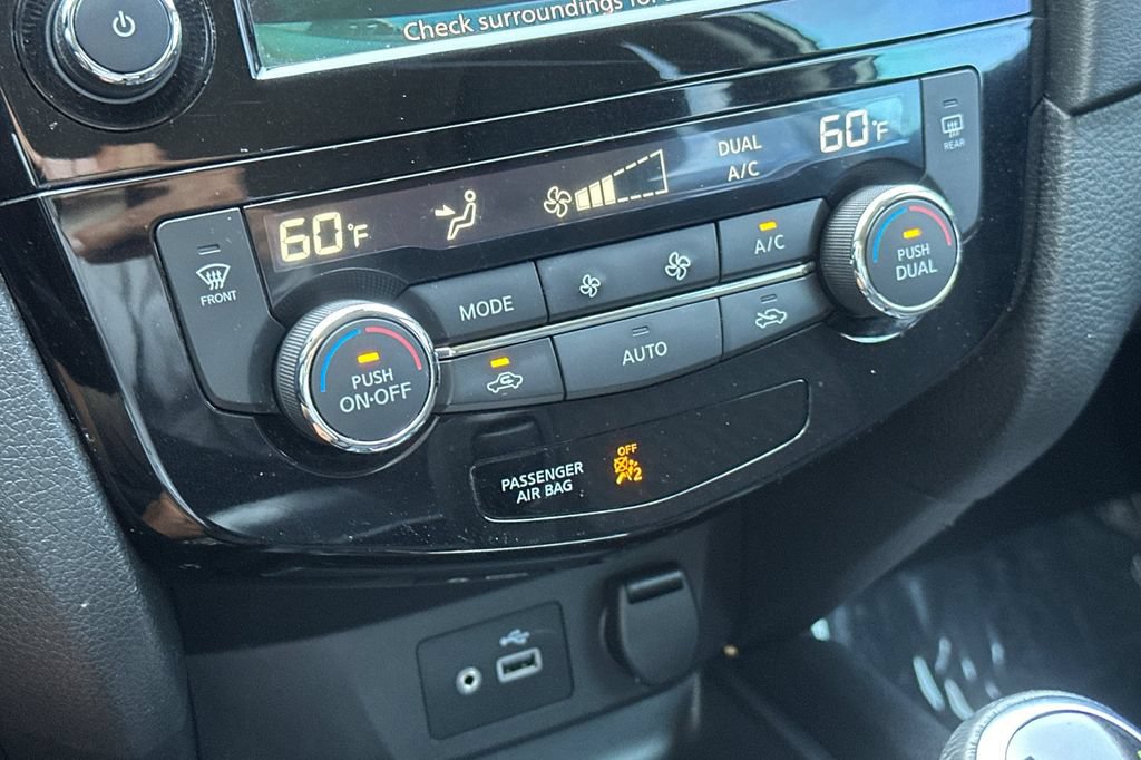 Used 2020 Nissan Rogue SV FWD image 19