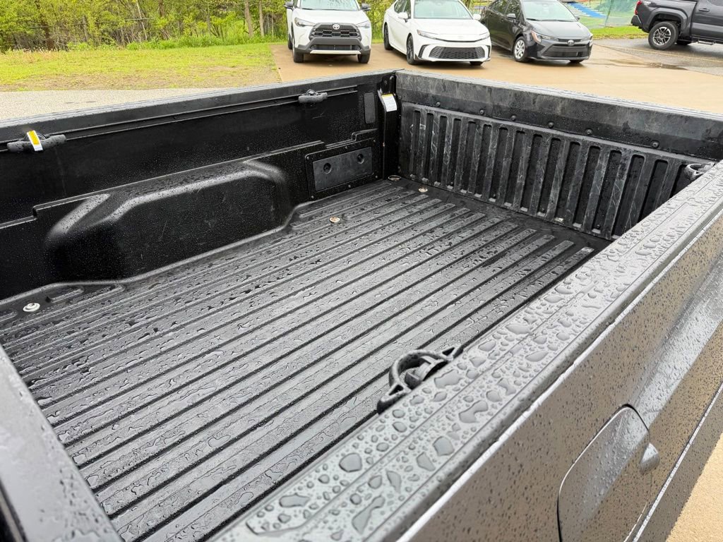 Certified 2022 Toyota Tacoma SR5 AWD/4WD image 26