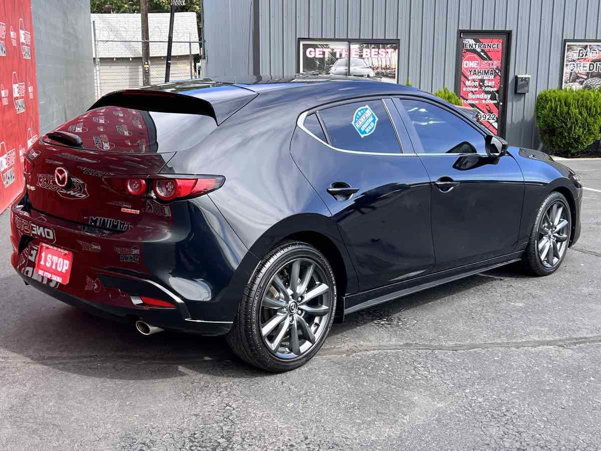 Used 2019 MAZDA MAZDA3 Hatchback FWD image 6