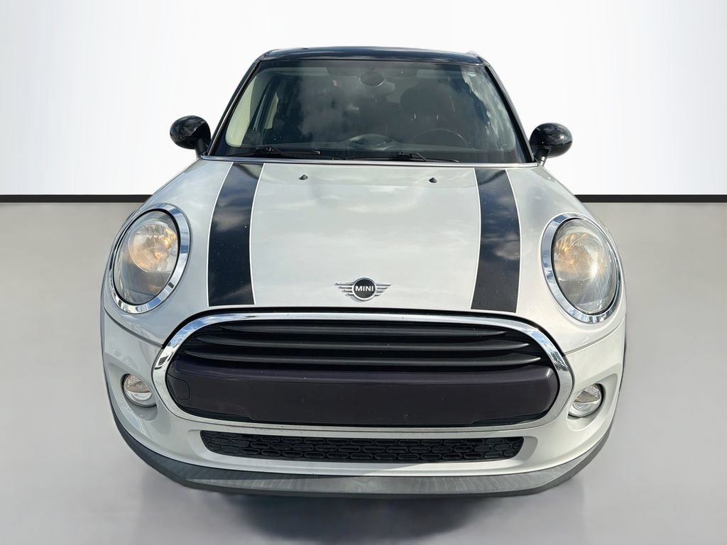 Used 2019 MINI Cooper 4-Door Hardtop FWD image 2