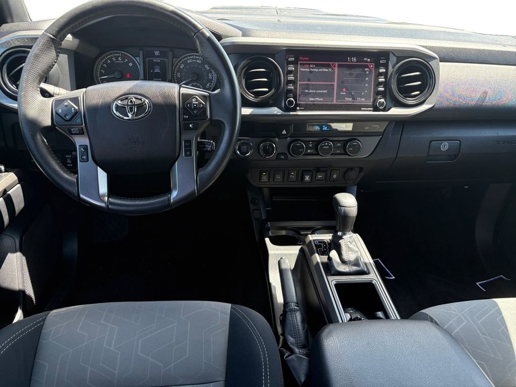 Used 2021 Toyota Tacoma TRD Sport w/ Technology Package AWD/4WD image 11