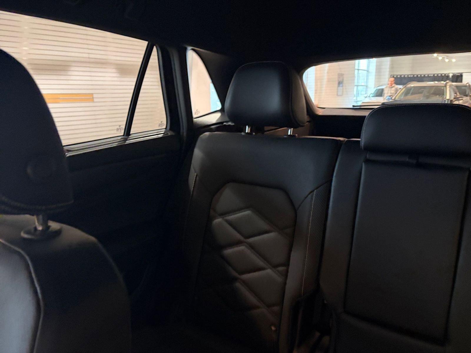 Used 2025 Volkswagen Atlas Cross Sport SE image 39