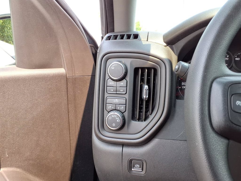 Used 2024 Chevrolet Silverado 1500 Custom Trail Boss AWD/4WD image 14
