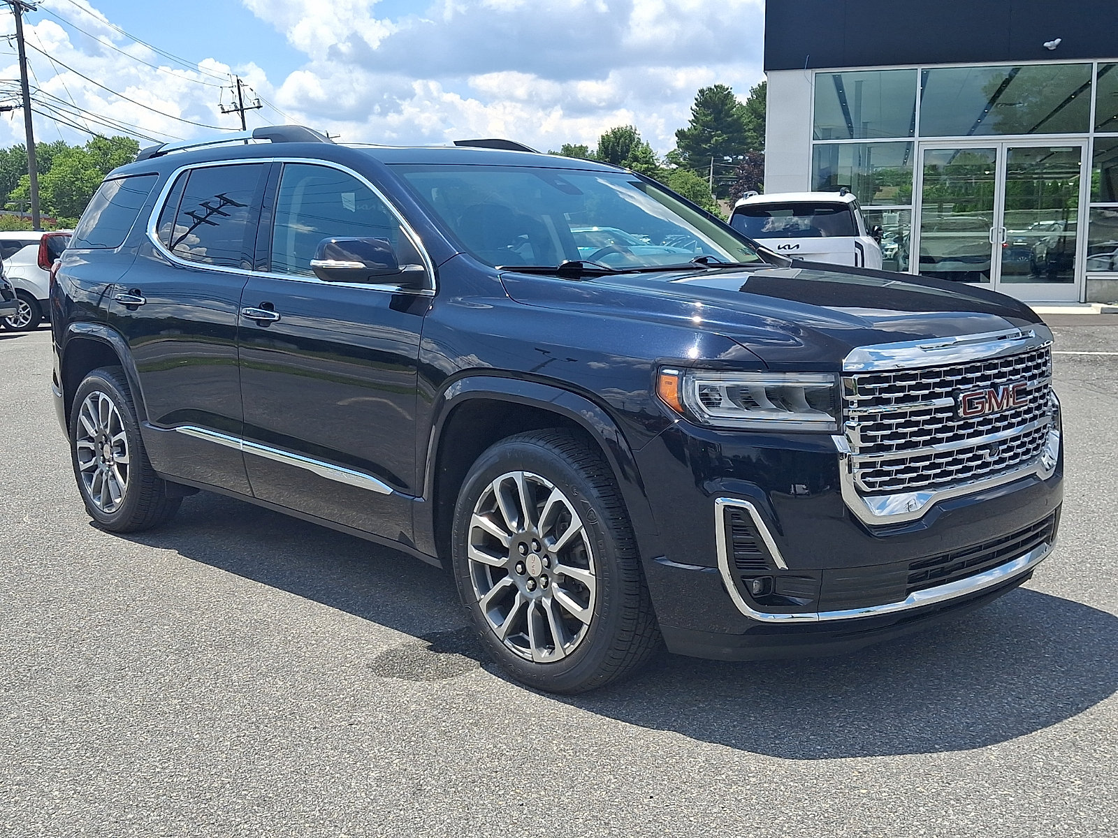 Used 2021 GMC Acadia Denali w/ Denali Ultimate Package