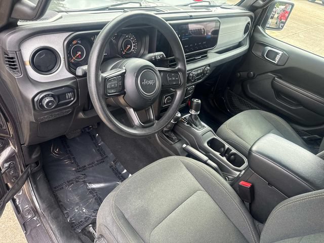 Used 2024 Jeep Wrangler Unlimited Sport AWD/4WD image 23