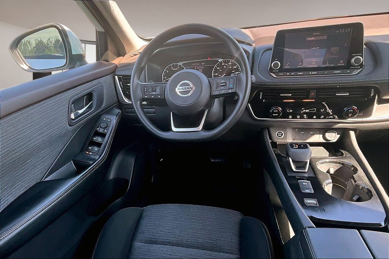 Used 2021 Nissan Rogue SV image 8