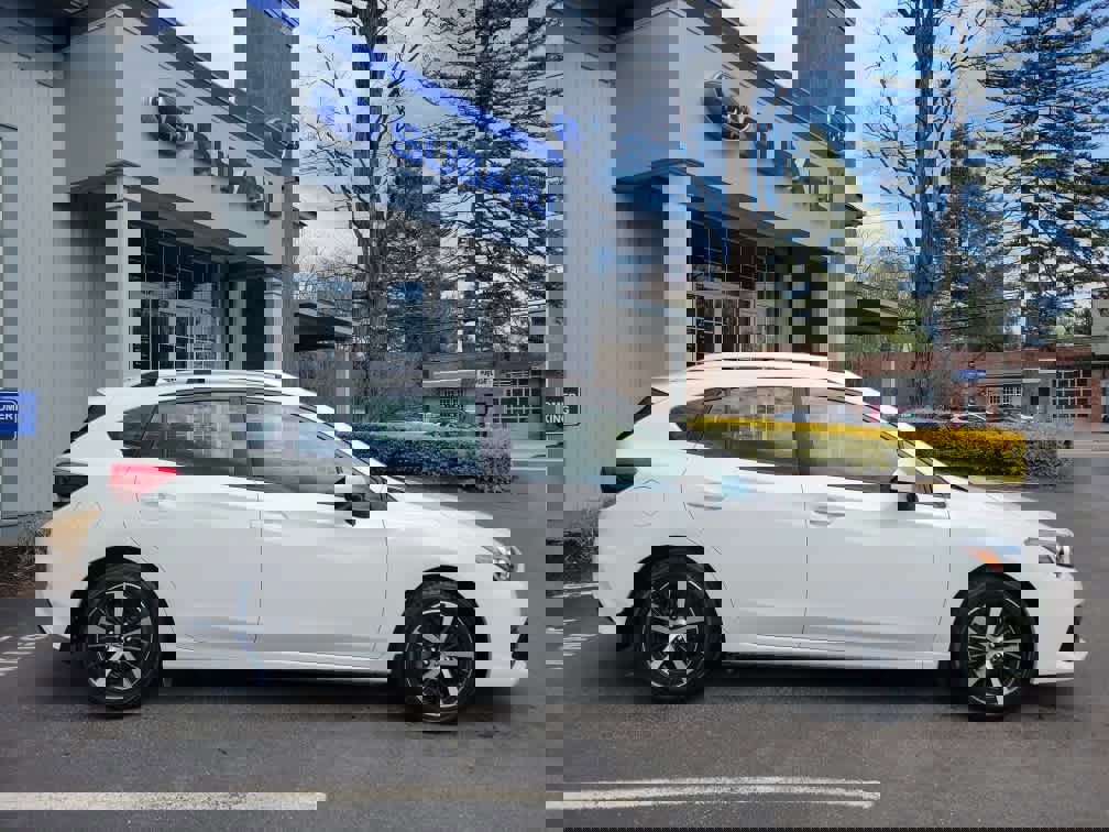 Used 2023 Subaru Impreza Premium image 2