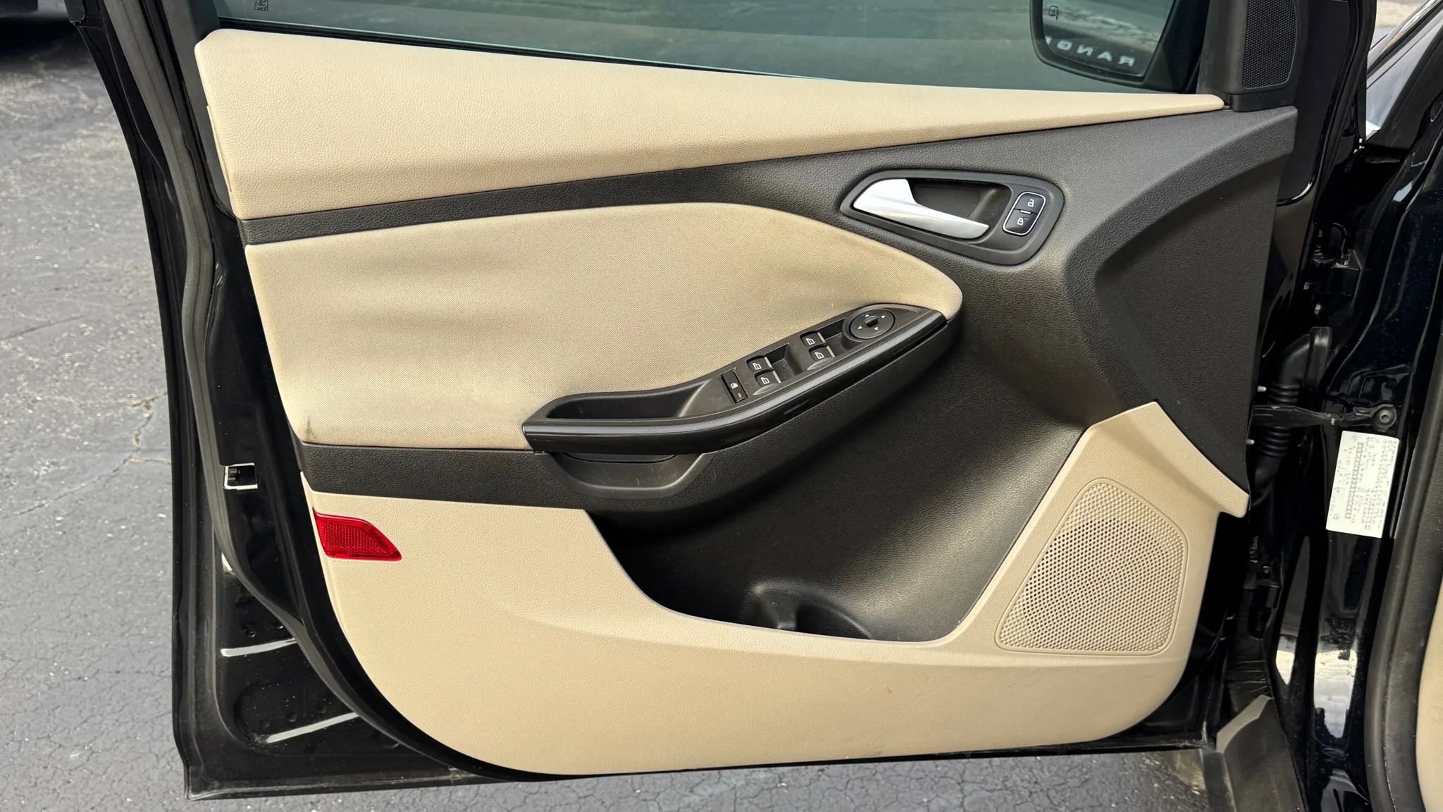 Used 2016 Ford Focus Electric Hatchback w/ Exterior Protection Package image 11