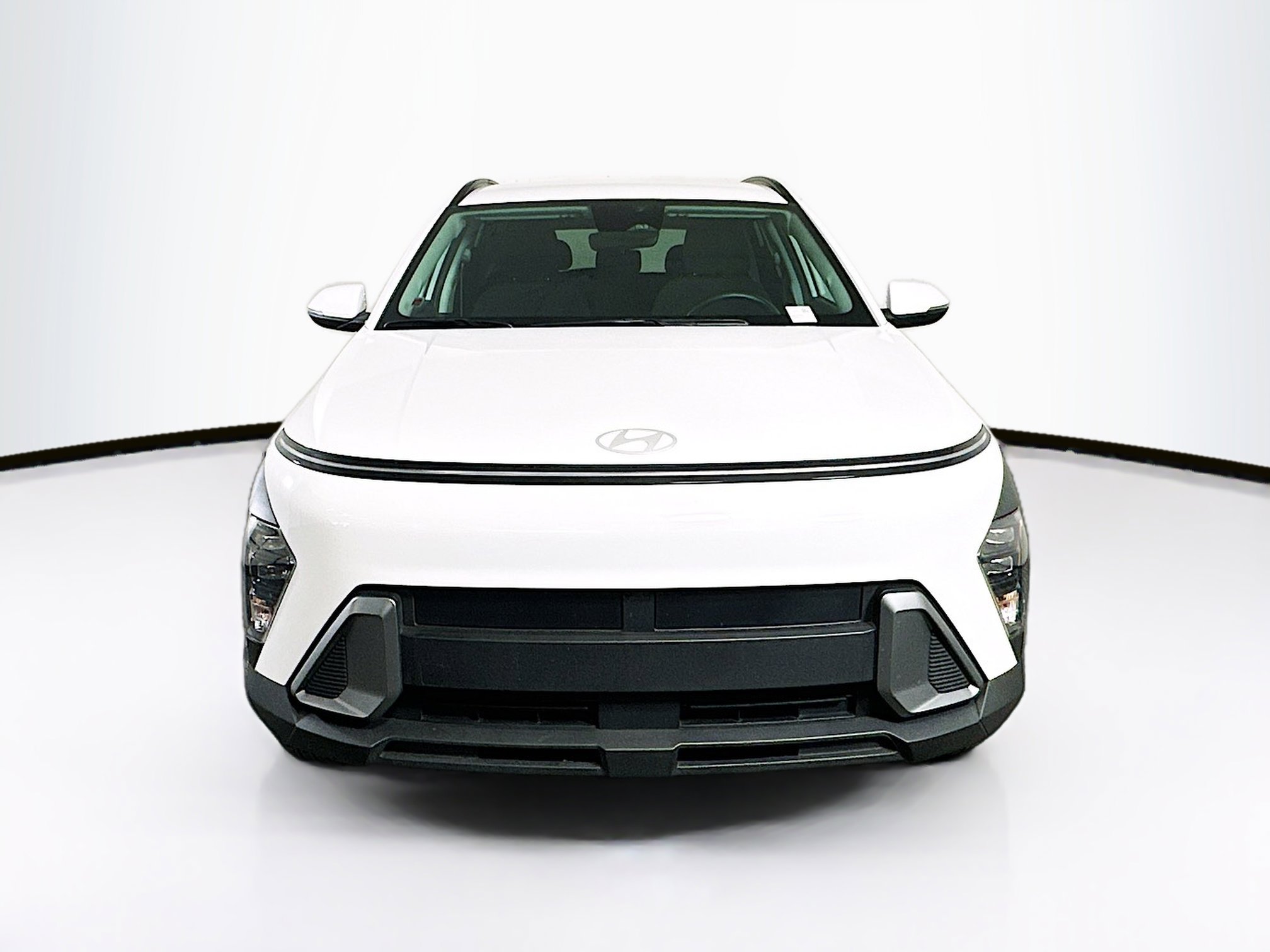 Used 2025 Hyundai Kona SEL image 2