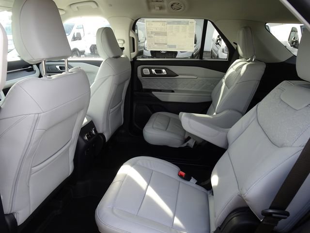New 2026 Ford Explorer Platinum w/ LUX Leather Package image 17