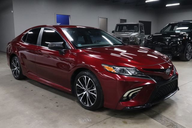 Used 2018 Toyota Camry SE FWD image 7