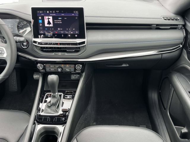 New 2026 Jeep Compass Latitude image 15