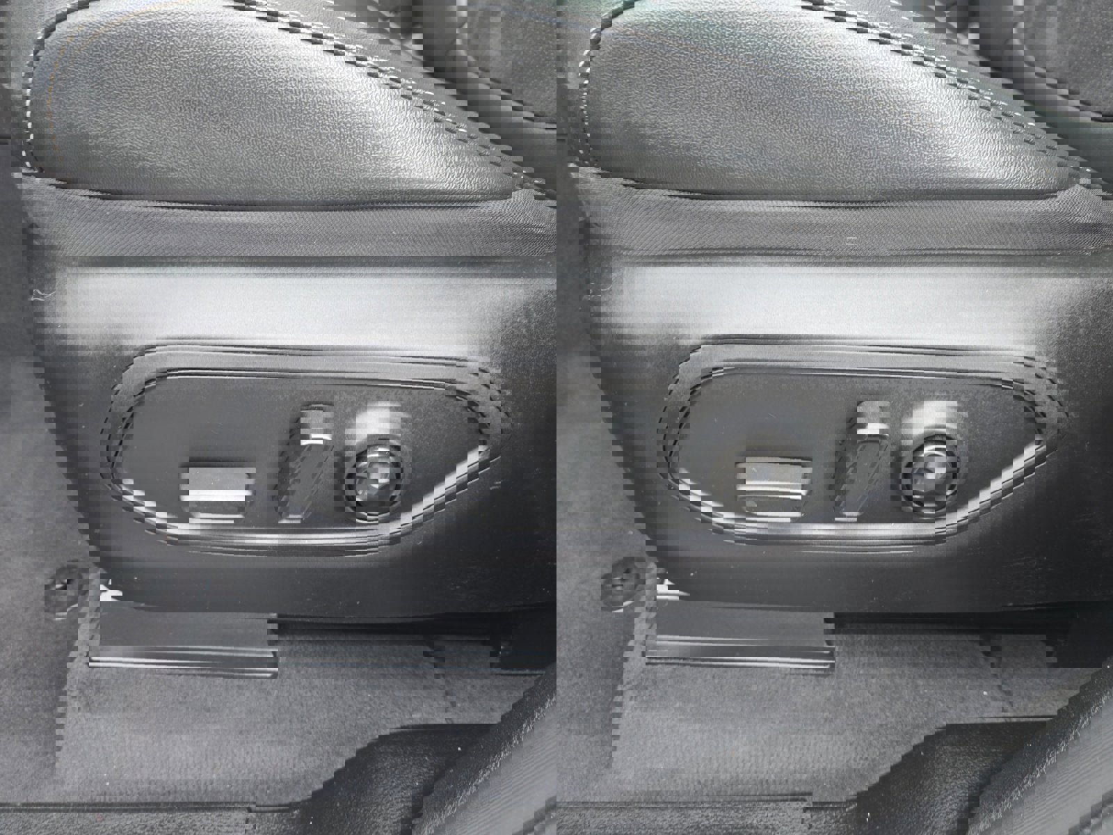 Used 2023 Jeep Grand Cherokee L Laredo image 12