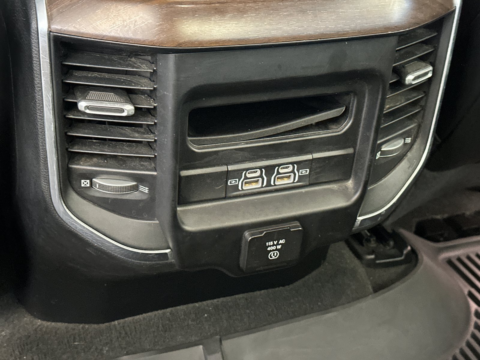 Used 2022 RAM 1500 Laramie RWD image 31