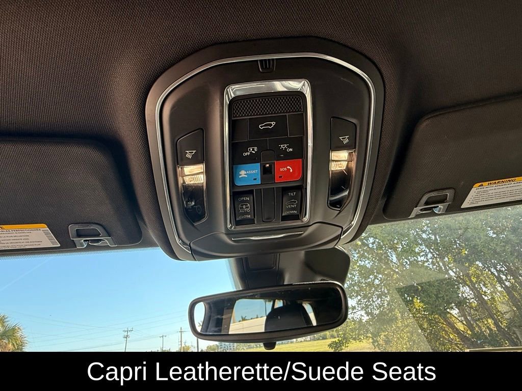 Used 2023 Jeep Grand Cherokee Altitude image 13