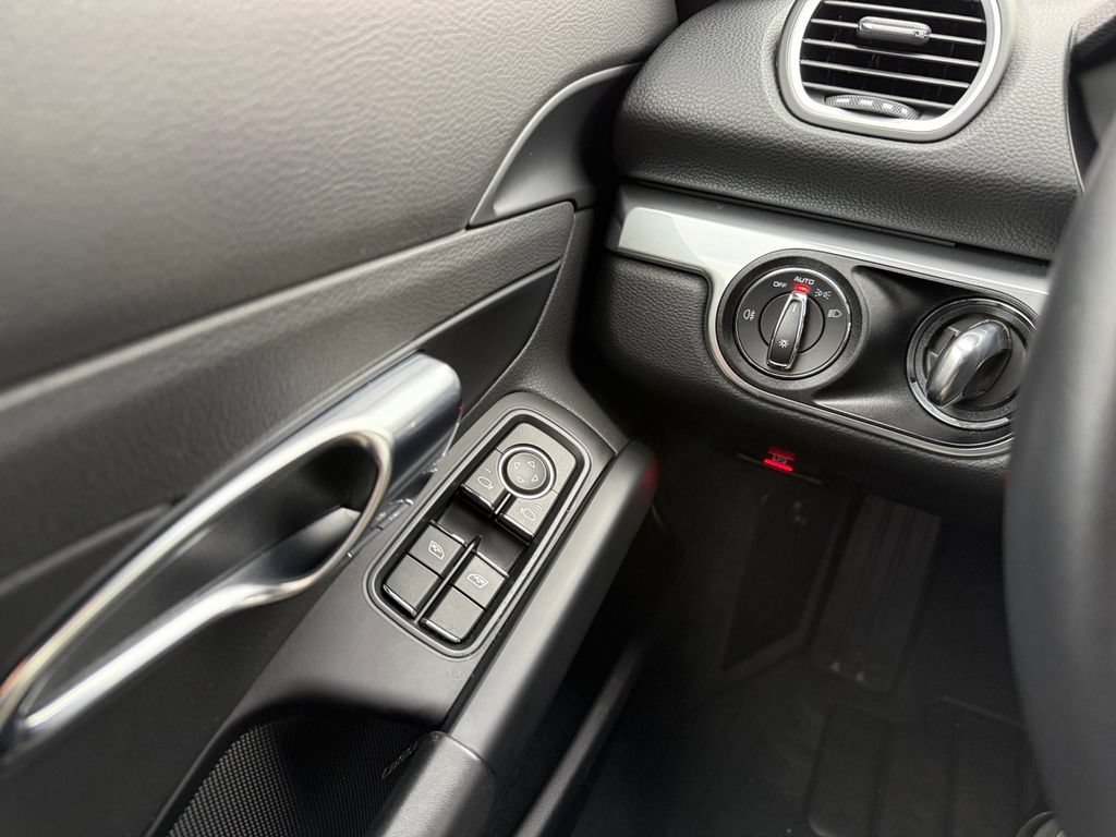 Used 2019 Porsche 718 Cayman RWD image 28