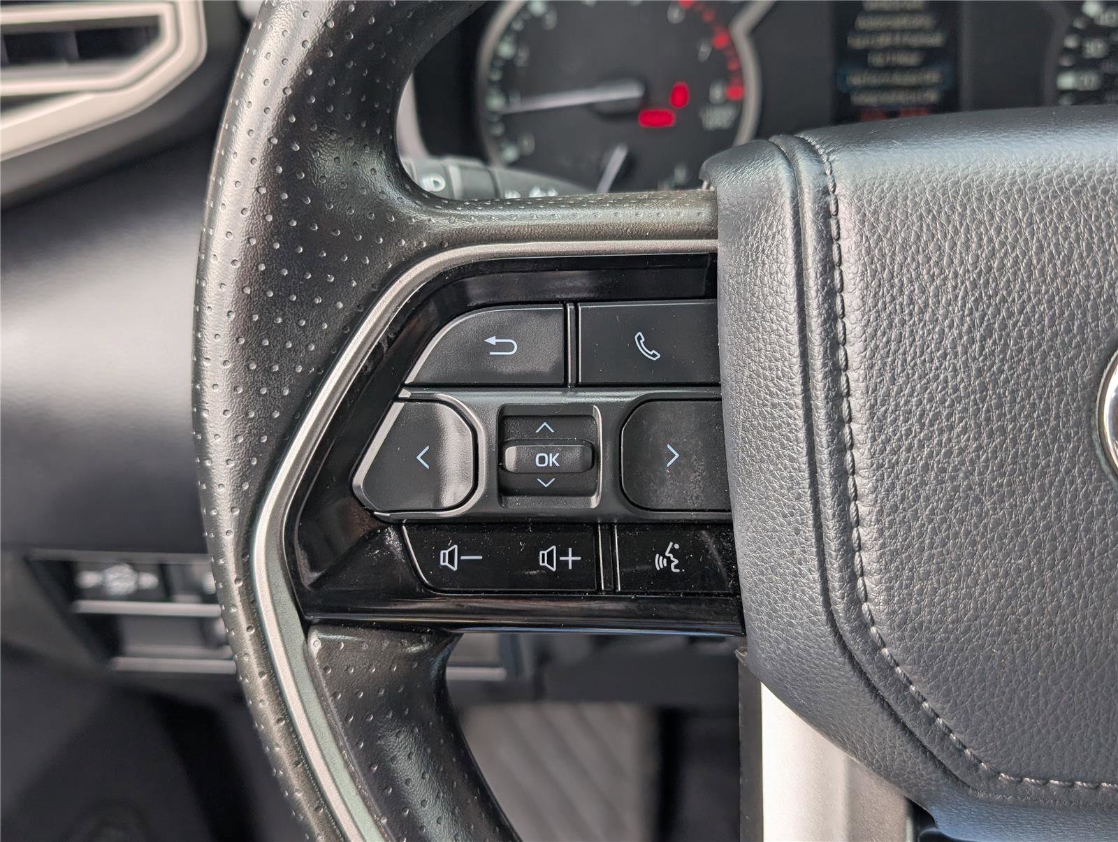 Used 2023 Toyota Tundra SR5 w/ SR5 Convenience Package image 19