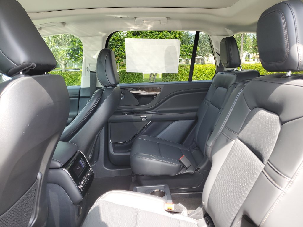 New 2026 Lincoln Aviator 2WD image 11