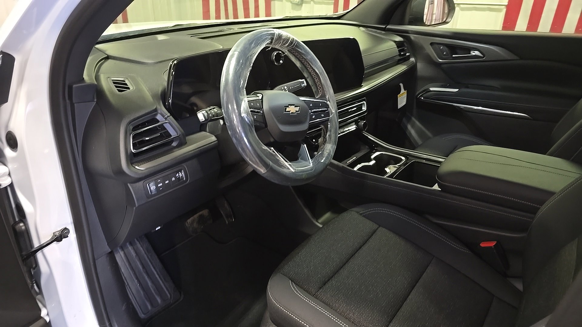 New 2026 Chevrolet Traverse LT image 20