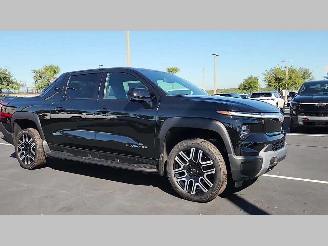 New 2026 Chevrolet Silverado EV LT image 21